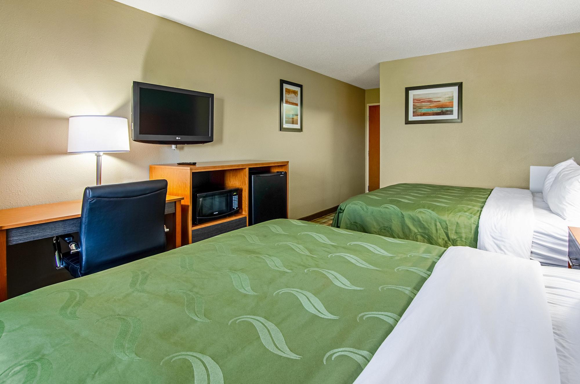 Quality Inn & Suites I-81 Exit 7 ブリストル エクステリア 写真