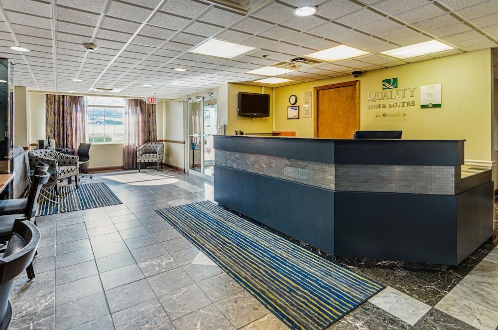 Quality Inn & Suites I-81 Exit 7 ブリストル エクステリア 写真